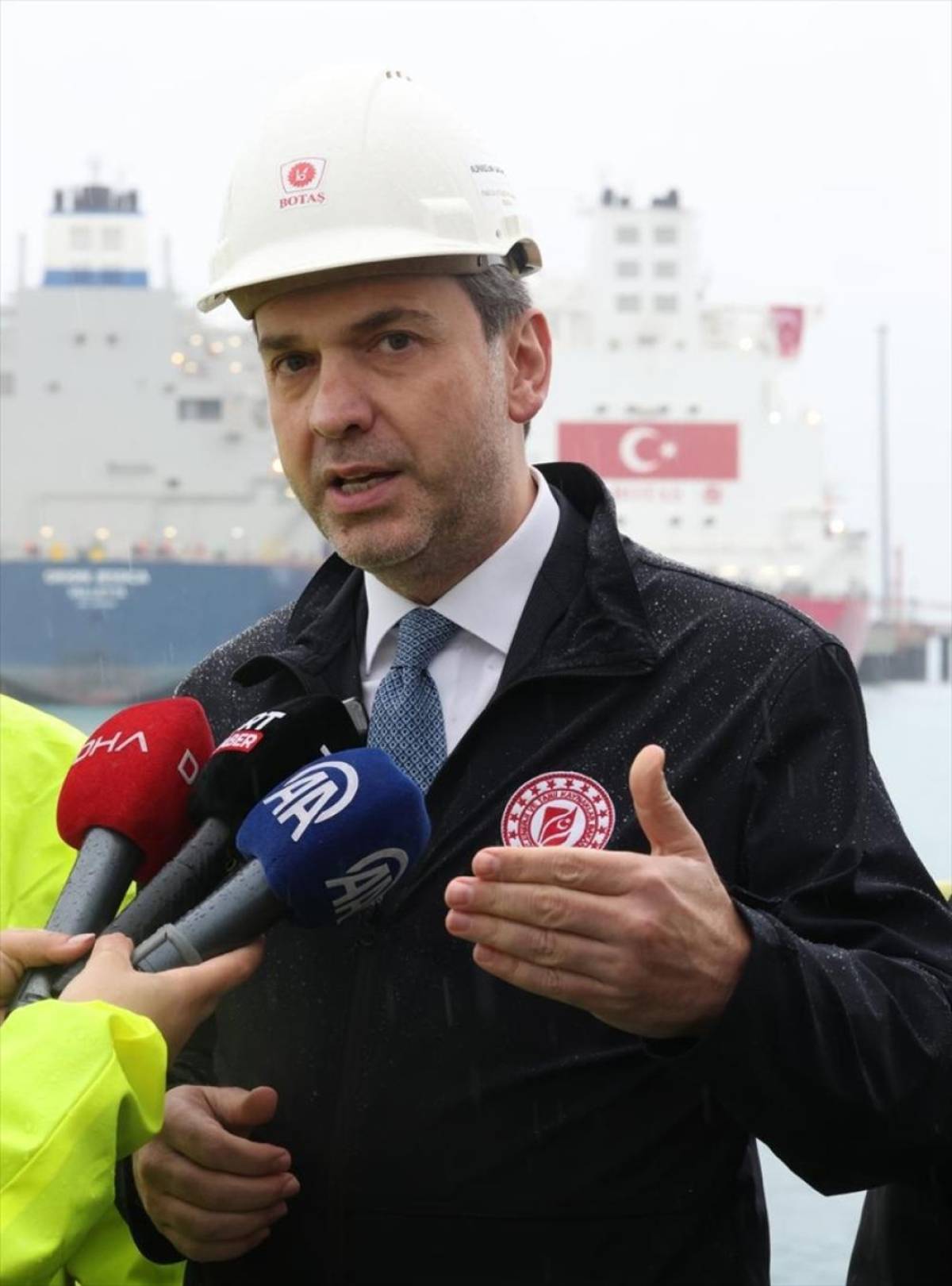 Enerji ve Tabii Kaynaklar Bakanı Bayraktar, BOTAŞ D&ouml;rtyol Terminali'nde konuştu: