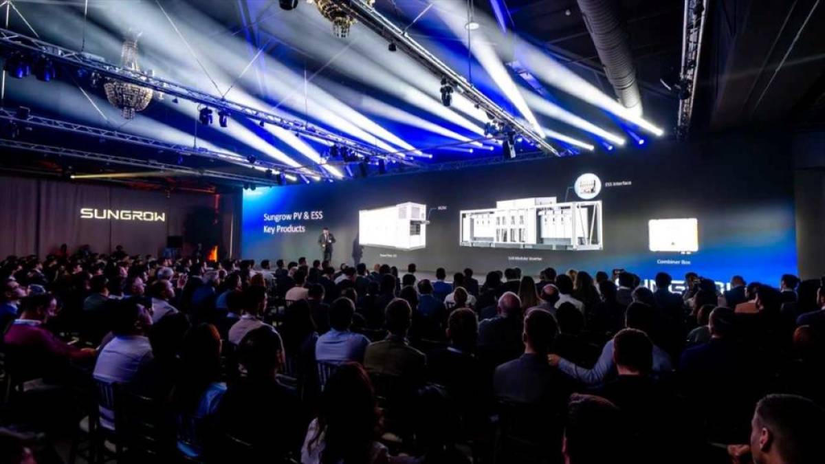 Yeni nesil enerji depolama &ccedil;&ouml;z&uuml;m&uuml; PowerTitan 3.0, Sungrow Zirvesi'nde tanıtıldı