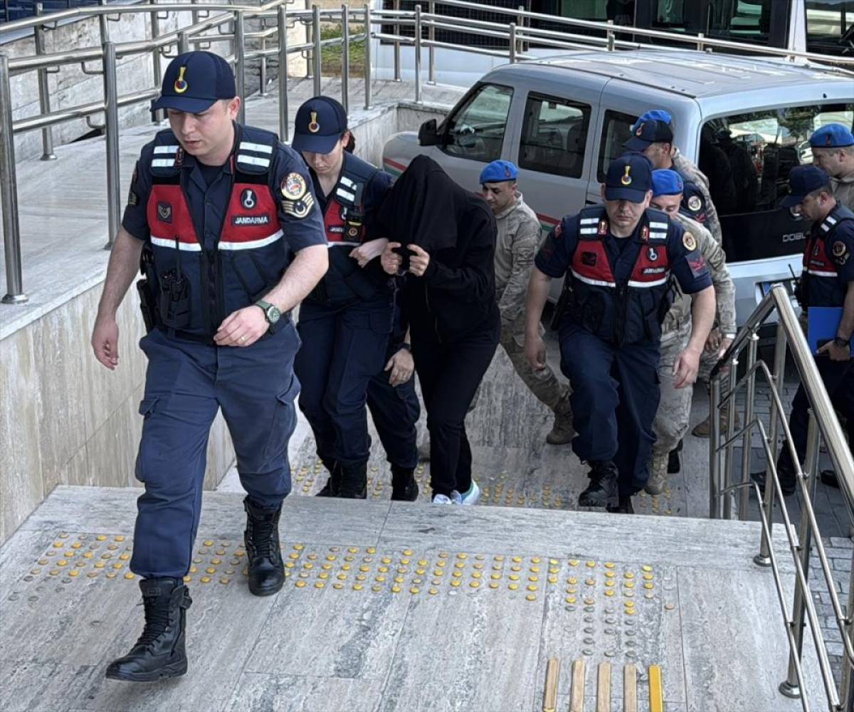 G&Uuml;NCELLEME - Zonguldak'ta bı&ccedil;aklanarak &ouml;ld&uuml;r&uuml;len kişinin g&ouml;zaltına alınan kız arkadaşı tutuklandı