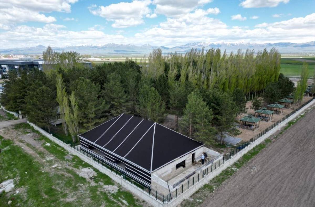 Erzurum'da yapılan millet bah&ccedil;esine İ&ccedil;işleri Bakanı Mustafa &Ccedil;ift&ccedil;i'nin adı verilecek