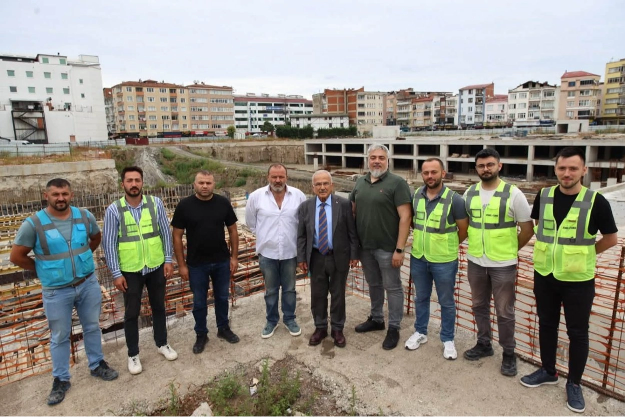 Millet Bah&ccedil;esi ve Millet D&uuml;z&uuml; hızla y&uuml;kseliyor
