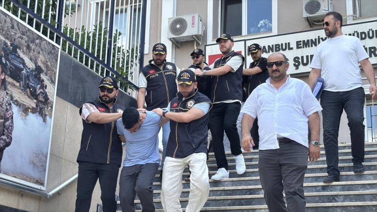 İstanbul'daki 1758 cumhuriyet altını dolandırıcılığının 5 ş&uuml;phelisi adliyede