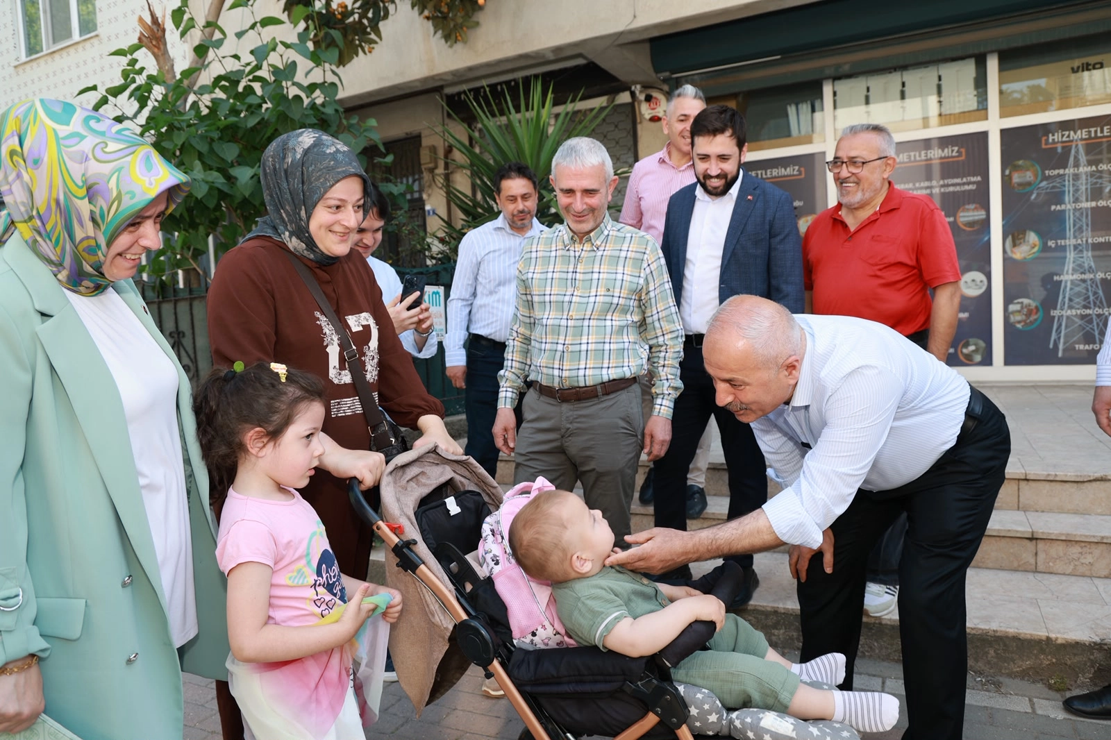 Gebze'de Başkan B&uuml;y&uuml;kg&ouml;z Arap&ccedil;eşme&rsquo;de esnafla buluştu