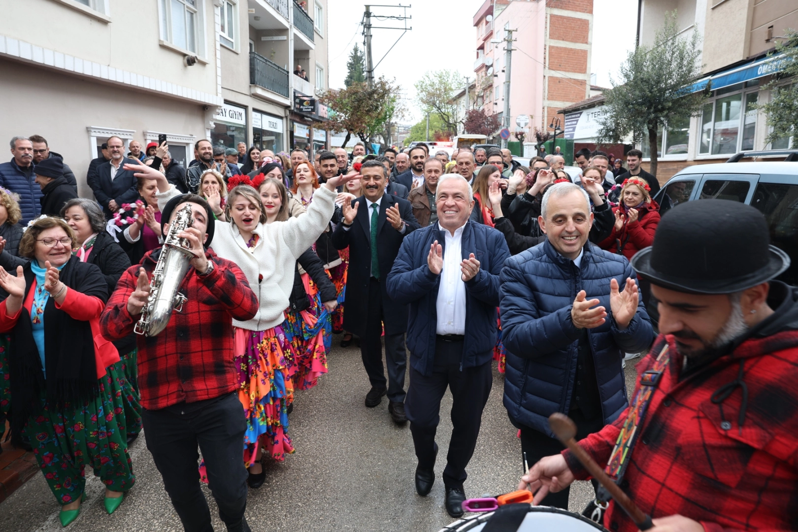 Bursa Nil&uuml;fer&rsquo;de hıdırellez coşkusu