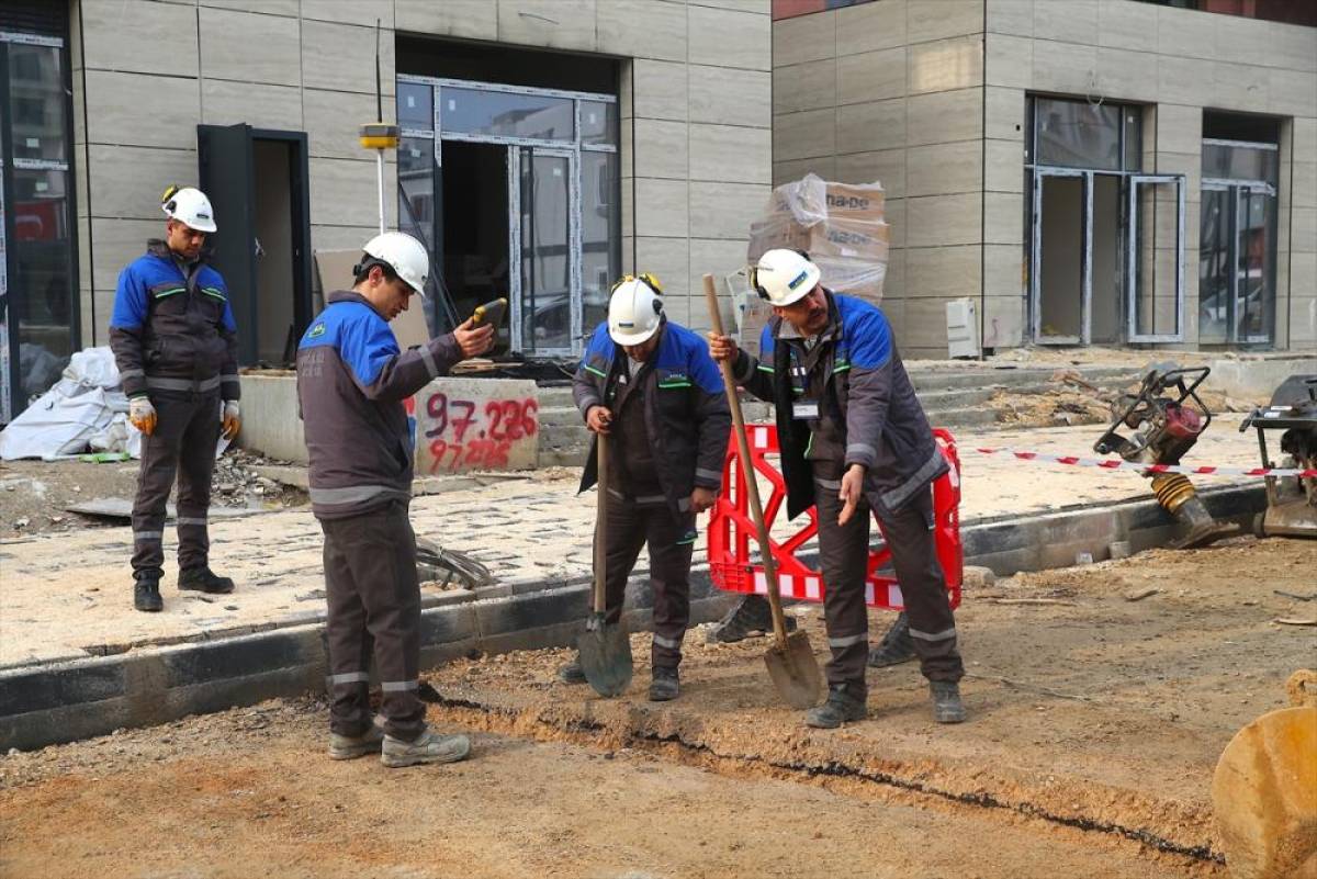 6 ŞUBAT DEPREMLERİNİN &Uuml;&Ccedil;&Uuml;NC&Uuml; YILI - Depremlerden etkilenen Hatay'da 3 yılda 100 bin yeni konuta doğal gaz verildi