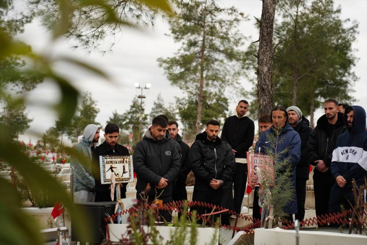 Akedaş Kahramanmaraş İstiklalspor Kul&uuml;b&uuml;, depremde hayatını kaybeden sporcularını unutmadı