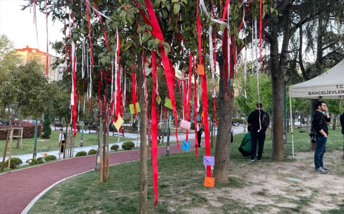 Bah&ccedil;elievler'de Hıdırellez Şenliği d&uuml;zenlendi