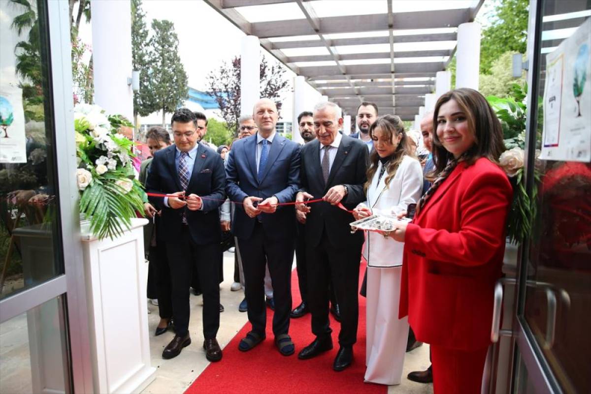 Adana'da Hıdırellez etkinliği d&uuml;zenlendi