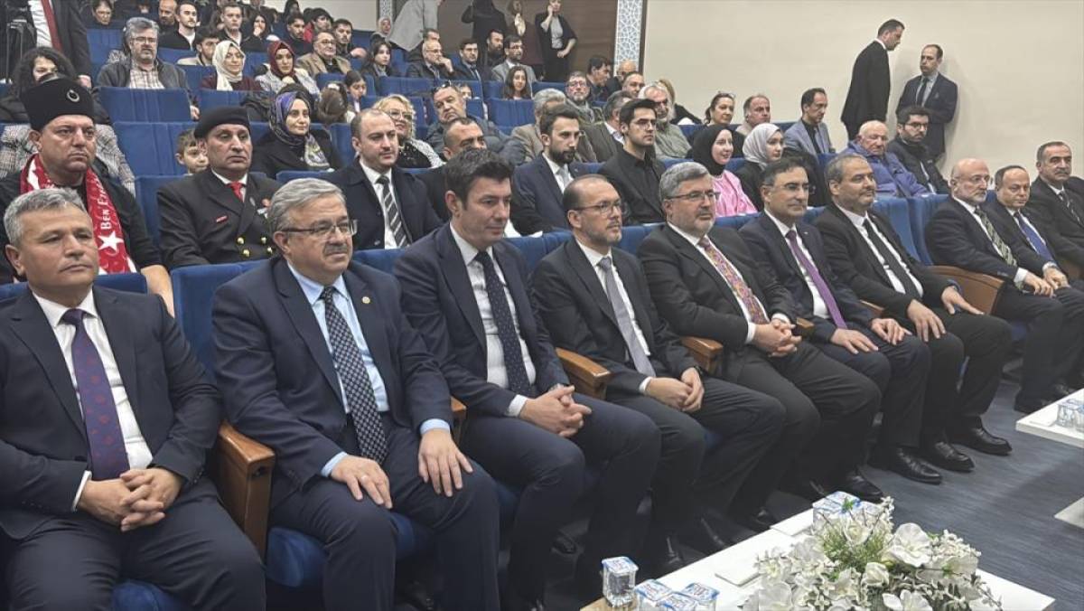 Sağlık Bakan Yardımcısı Okumuş, Afyonkarahisar'da kısa film g&ouml;sterimine katıldı