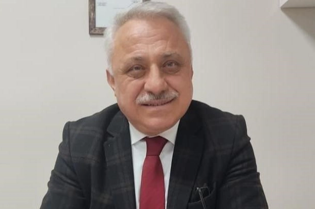 Bursa siyasetinin tanınan ismi Ayhan &Ouml;zbek vefat etti