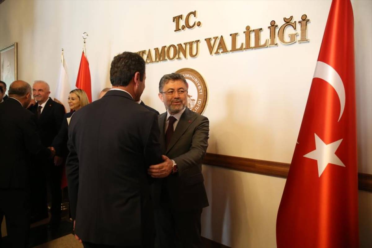 Tarım ve Orman Bakanı Yumaklı'dan orman yangını uyarısı:
