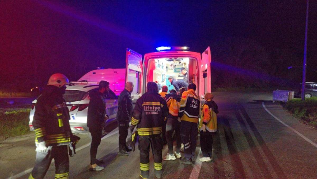 Tekirdağ'da devrilen otomobildeki 1 kişi &ouml;ld&uuml;, 3 kişi yaralandı