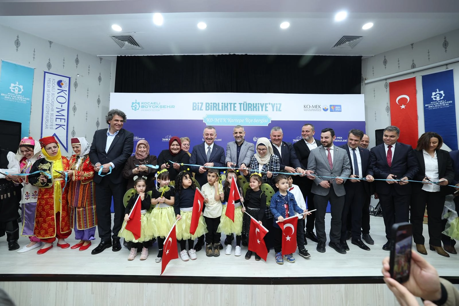 KO-MEK yıl sonu sergileri Kartepe&rsquo;de başladı