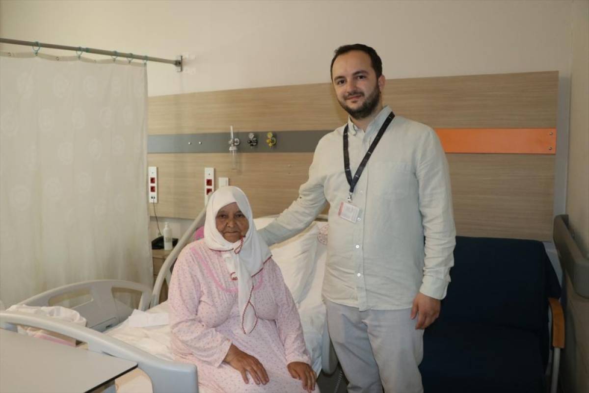 Safra kesesinden 3 binin &uuml;zerinde taş &ccedil;ıkarıldı