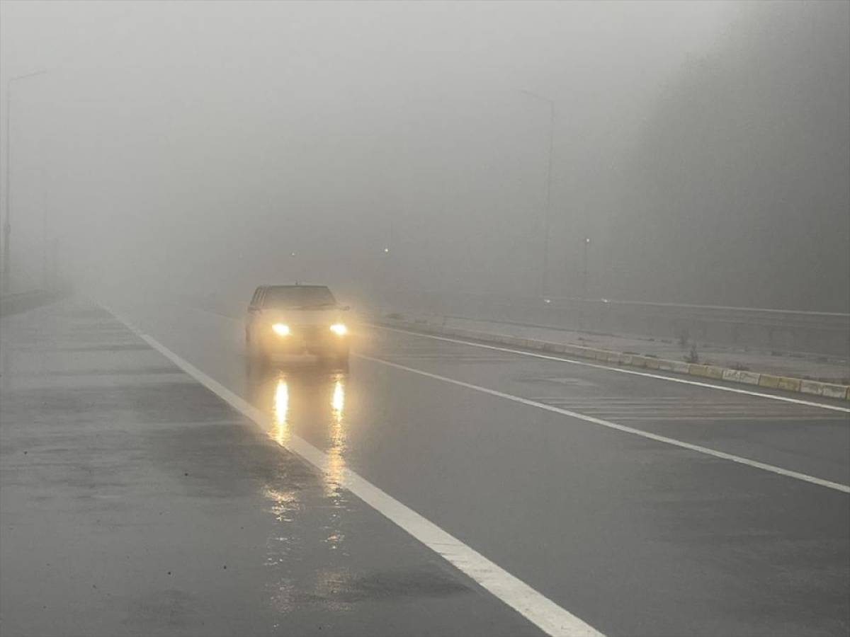 Bolu Dağı'nda sağanak ve sis etkili oldu