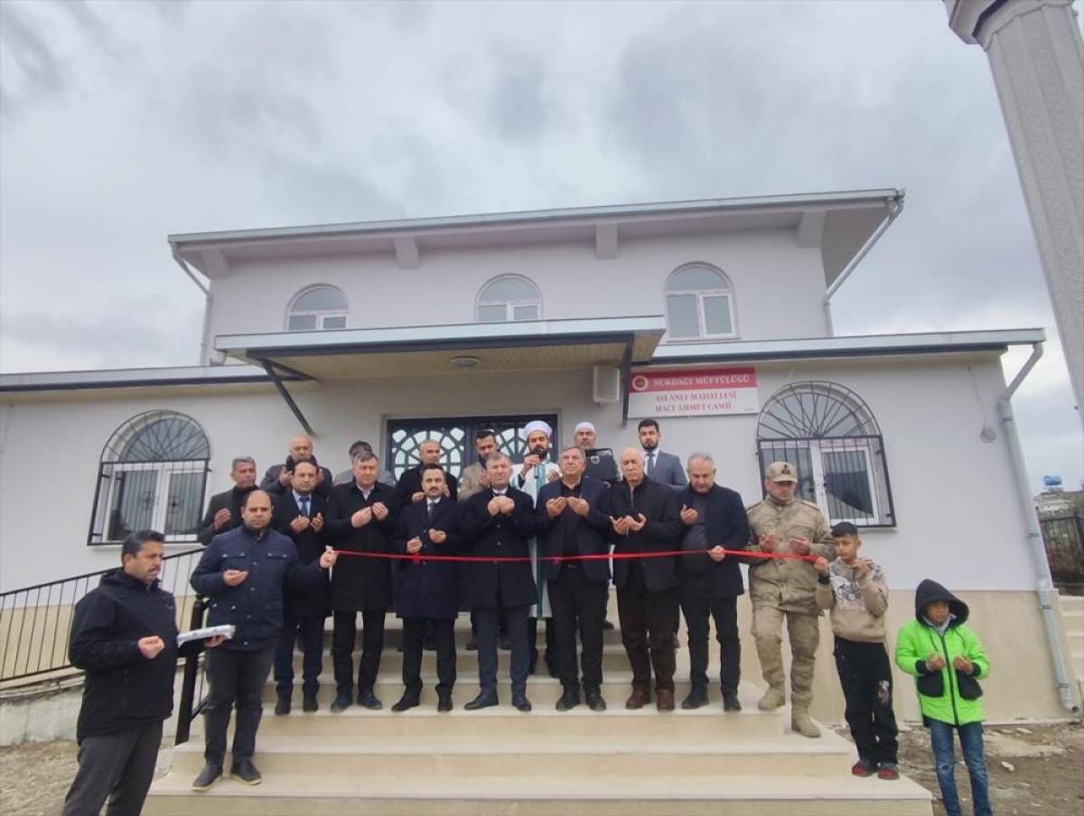 Gaziantep'te depremde yıkılan Hacı Ahmet Camisi yeniden yapılarak ibadete a&ccedil;ıldı