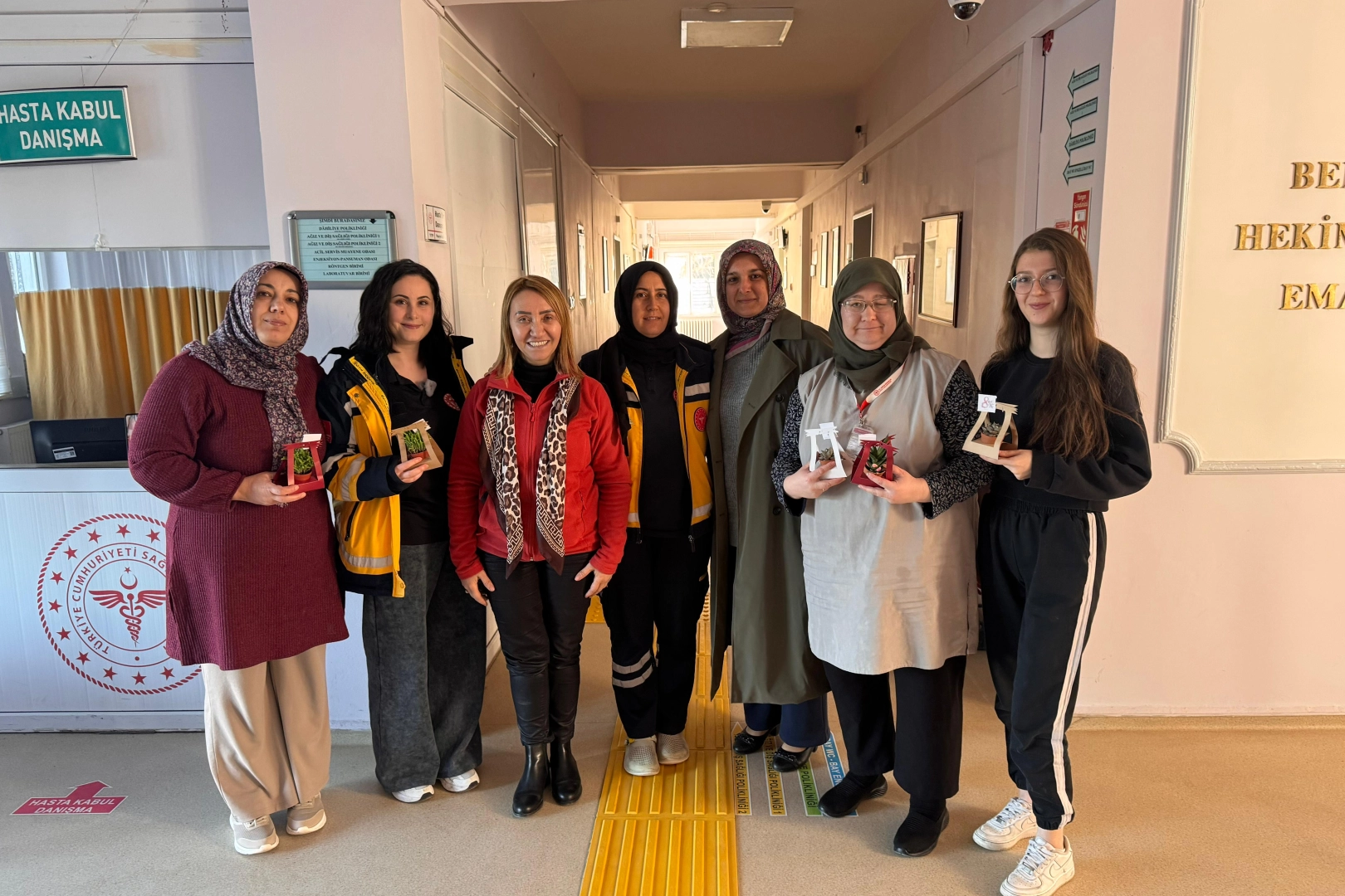 Bilecik Pazaryeri'nde kadınlara 8 Mart s&uuml;rprizi