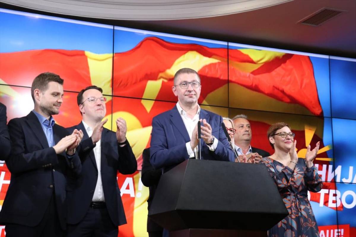 Kuzey Makedonya’daki çifte seçimde ana muhalefet partisinin lideri zafer ilan etti