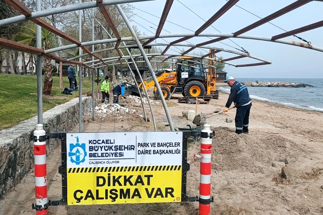 Kocaeli B&uuml;y&uuml;kşehir&rsquo;den sahillere yaz dokunuşu