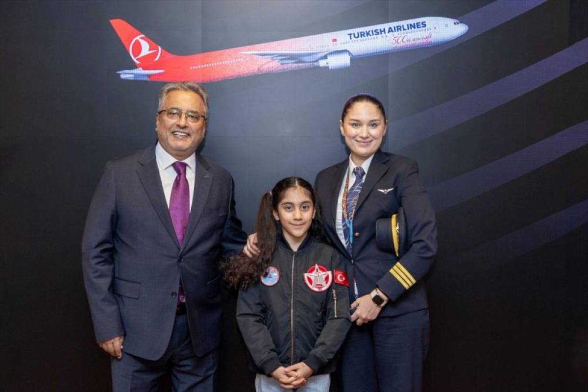 THY, TUSAŞ şehidi Ekici'nin kızının pilot koltuğuna oturma isteğini yerine getirdi