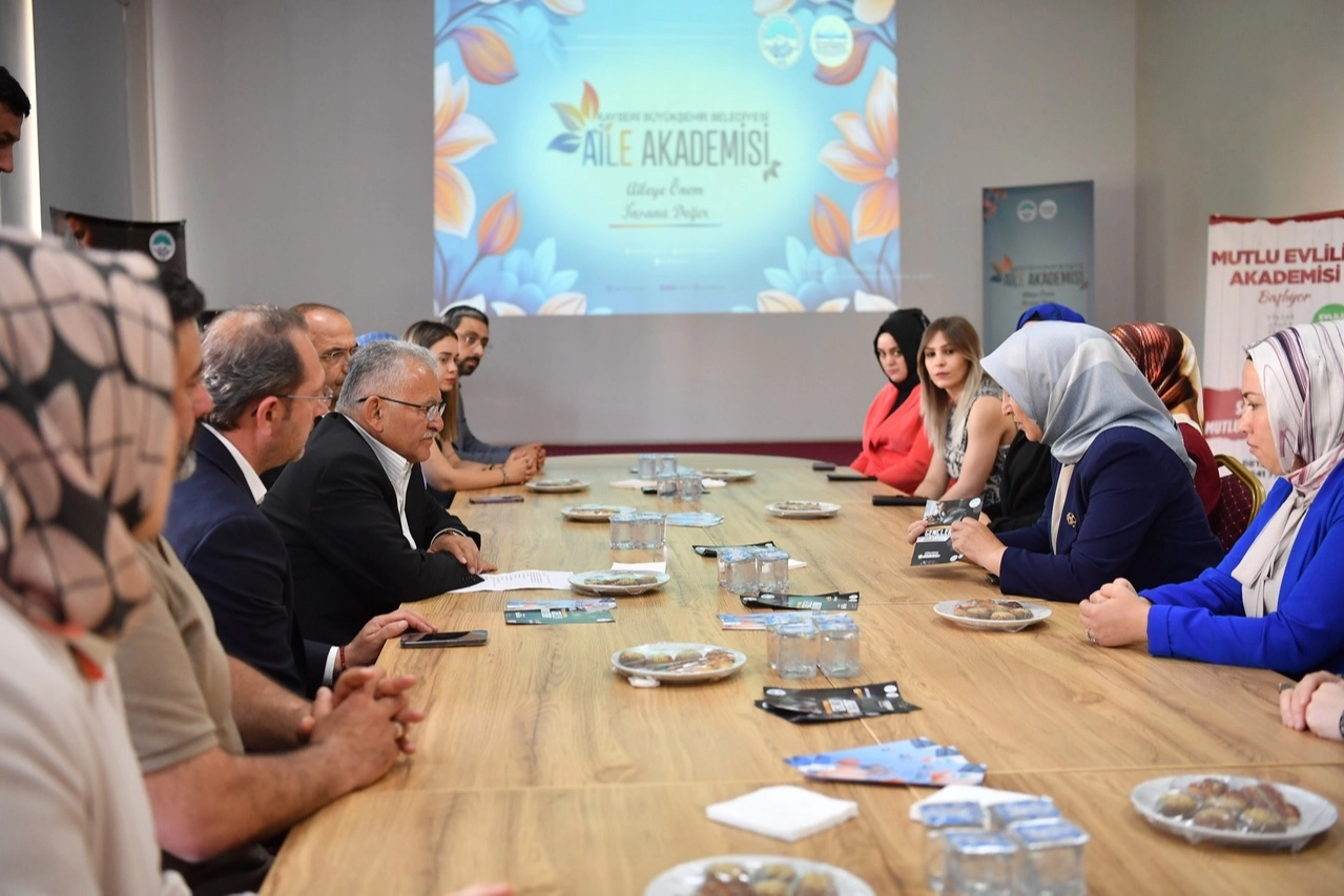 Kayseri B&uuml;y&uuml;kşehir'den 5 binden fazla aileye danışmanlık