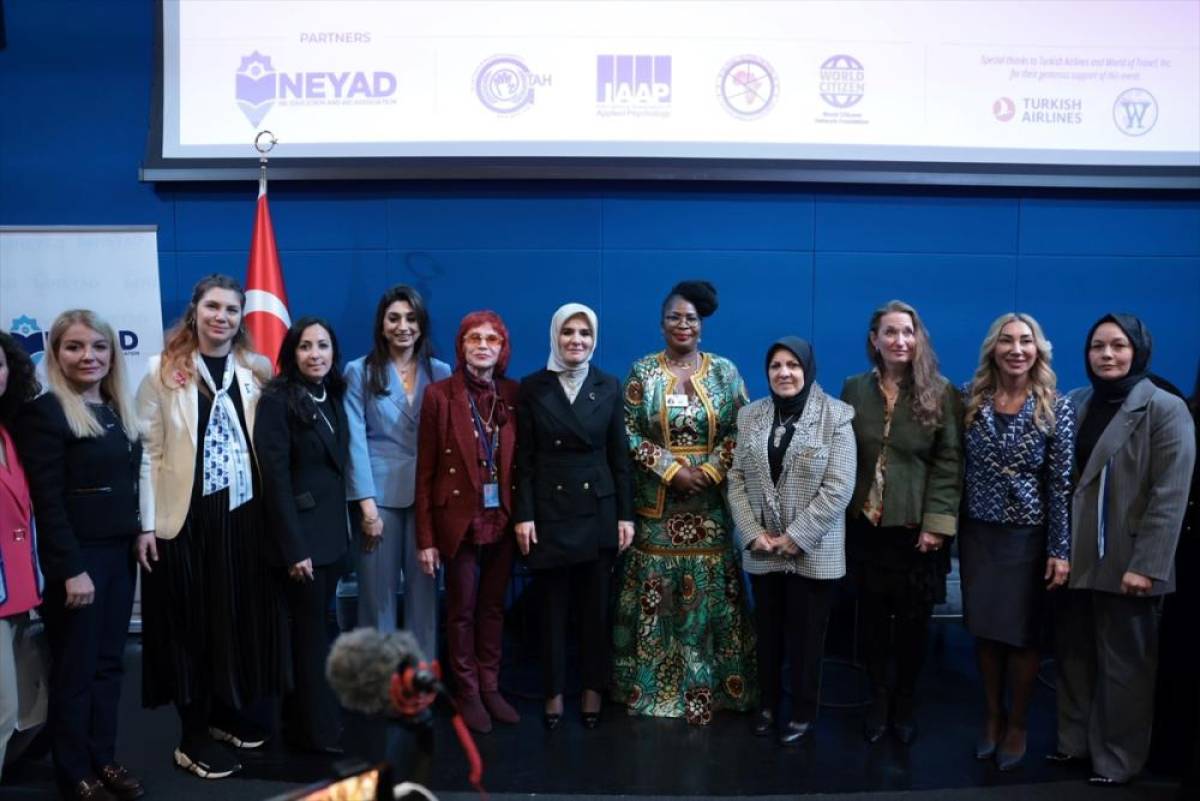 KADEM'in New York'ta d&uuml;zenlediği panelde, eril roller ve şiddetle ilişkisi tartışıldı