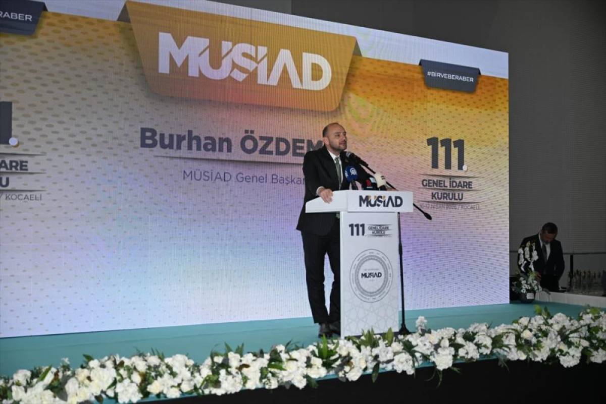 M&Uuml;SİAD Başkanı &Ouml;zdemir, Kocaeli'de konuştu: