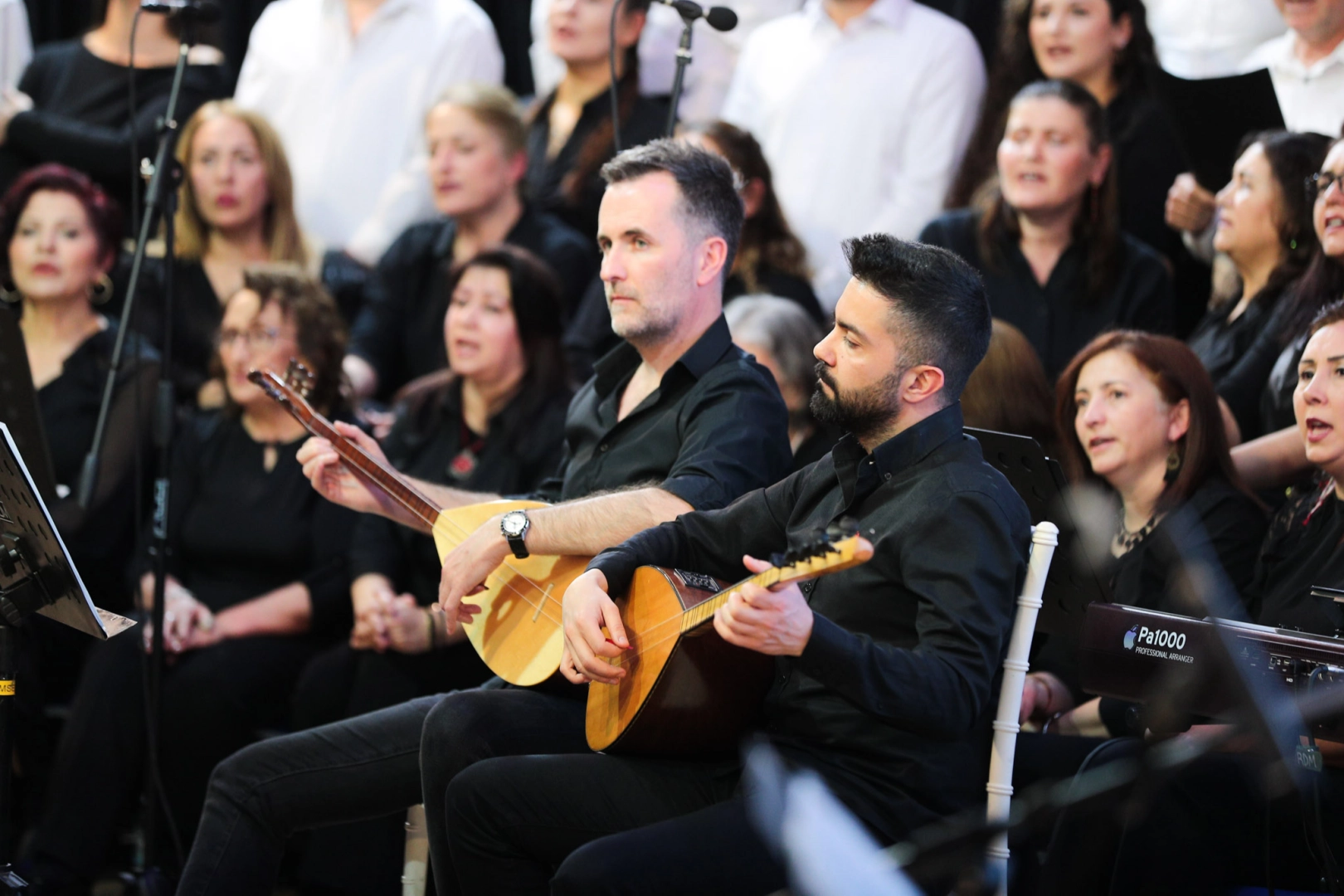 İzmir Aliğa'da Aşık Veysel T&uuml;rk&uuml;leri yankılandı