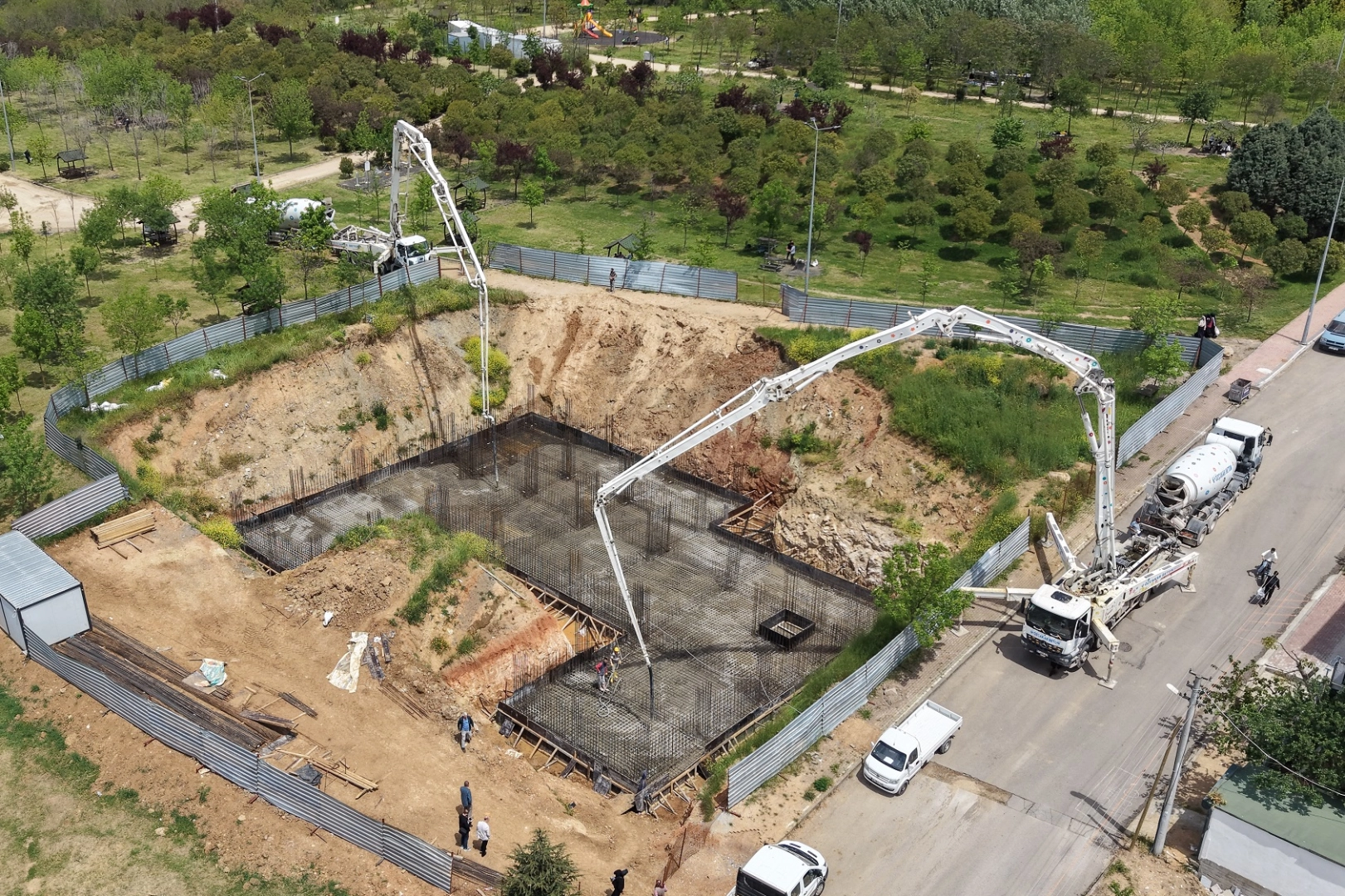 &Ccedil;ayırova'da 'K&uuml;lt&uuml;r Evi'nin temel beton serimi ger&ccedil;ekleştirildi
