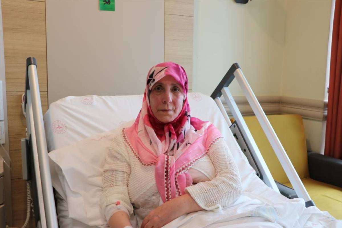 Erzurum Şehir Hastanesinde yapılan kapalı fıtık ameliyatı hastaları kısa s&uuml;rede ayağa kaldırıyor