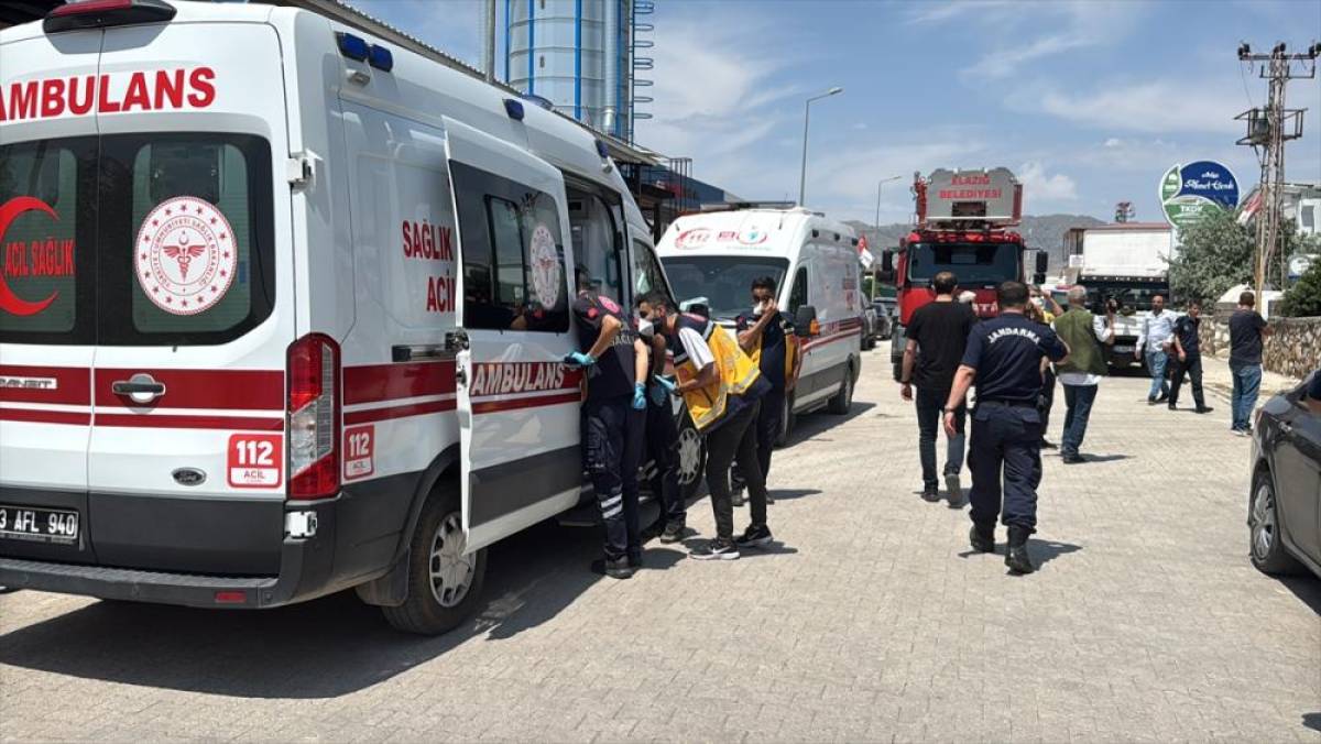 Elazığ'da oksijen ve asetilen gazı dolum tesisinde patlama meydana geldi