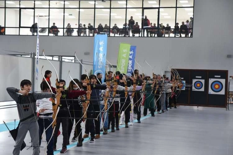Kayseri'de spor okullarında yaz d&ouml;nemi başladı