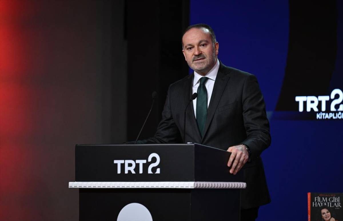 TRT 2, ekranlarda iz bırakan k&uuml;lt&uuml;r sanat programlarını kitaplaştırıyor