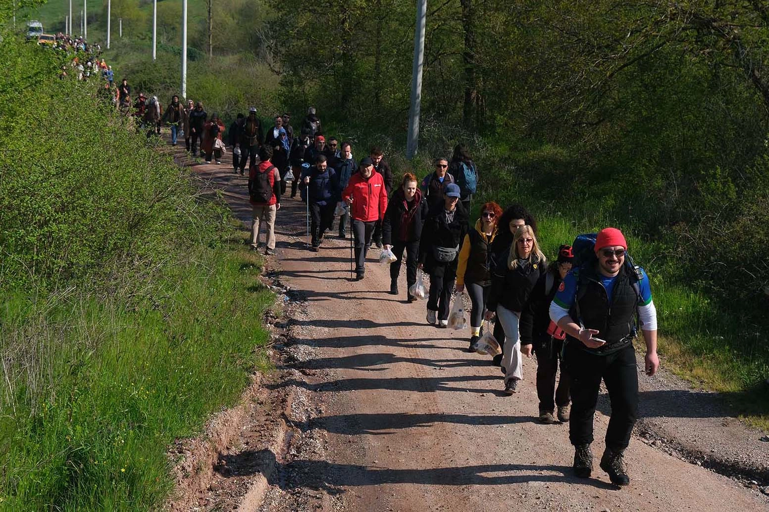 Sakarya B&uuml;y&uuml;kşehir'de doğa y&uuml;r&uuml;y&uuml;şlerinde 'bahar' etabı