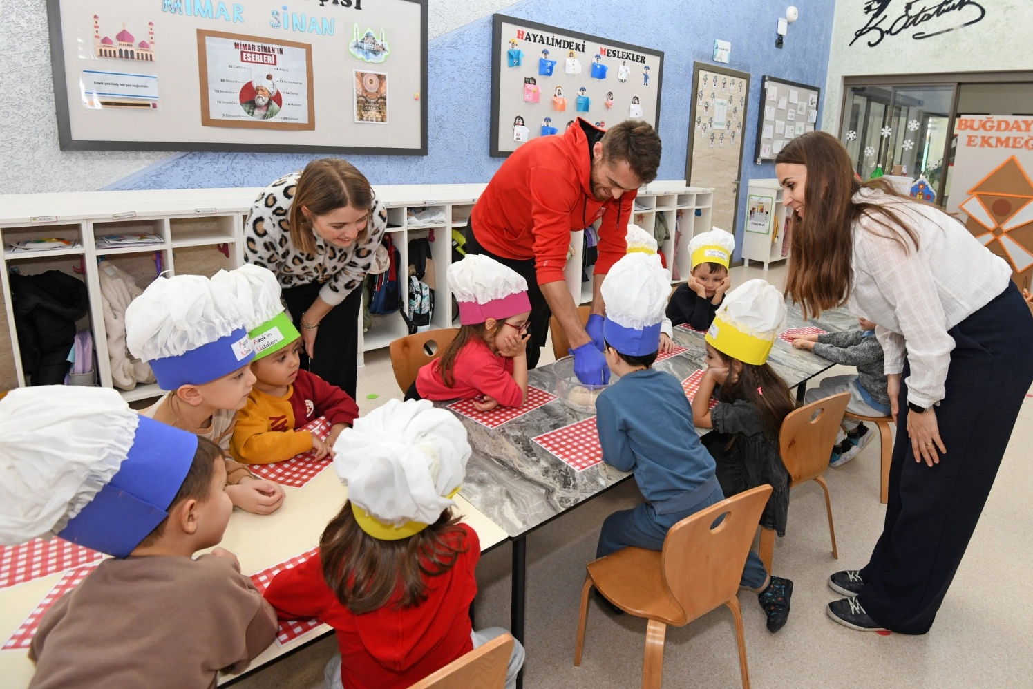 Bursa Osmangazi'de minikler ekmeğin hikayesini &ouml;ğrendi