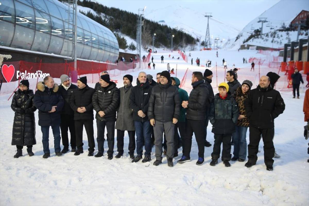 Paland&ouml;ken'de &Uuml;nilig Kar Voleybolu T&uuml;rkiye Şampiyonası sona erdi