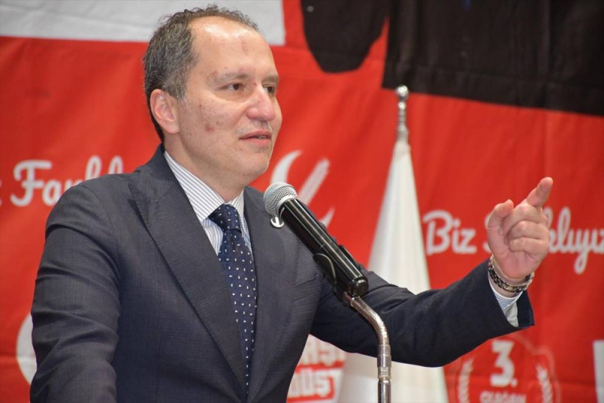 Yeniden Refah Partisi Genel Başkanı Erbakan, partisinin Bilecik'in Boz&uuml;y&uuml;k İl&ccedil;e Kongresi'ne katıldı