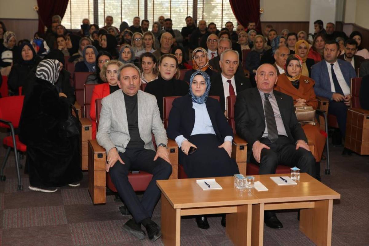 Erzurum'da "Tarımda Kadın Eli Projesi" ve "&Ccedil;ift&ccedil;i Kadın Akademisi" başladı