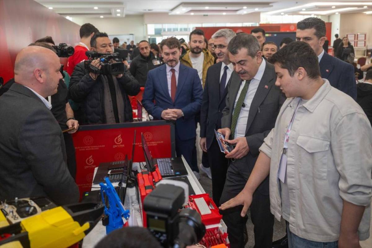 Milli Eğitim Bakanı Tekin, Gen&ccedil;Tek'in 2. Ankara Zirvesi'nde konuştu: