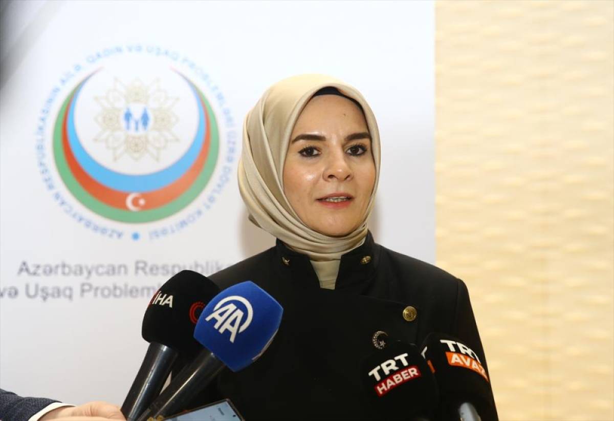 Bakan G&ouml;ktaş, kadınların dijital &ccedil;ağda teknolojiye ayak uydurmalarını "&ccedil;ok değerli bulduklarını" belirtti