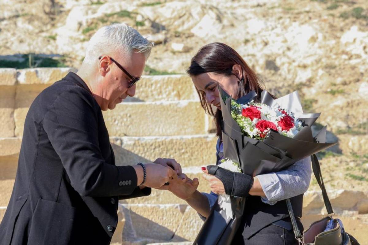 Kastamonu'da yaklaşık 2 bin yıllık antik tiyatroda evlilik teklifi