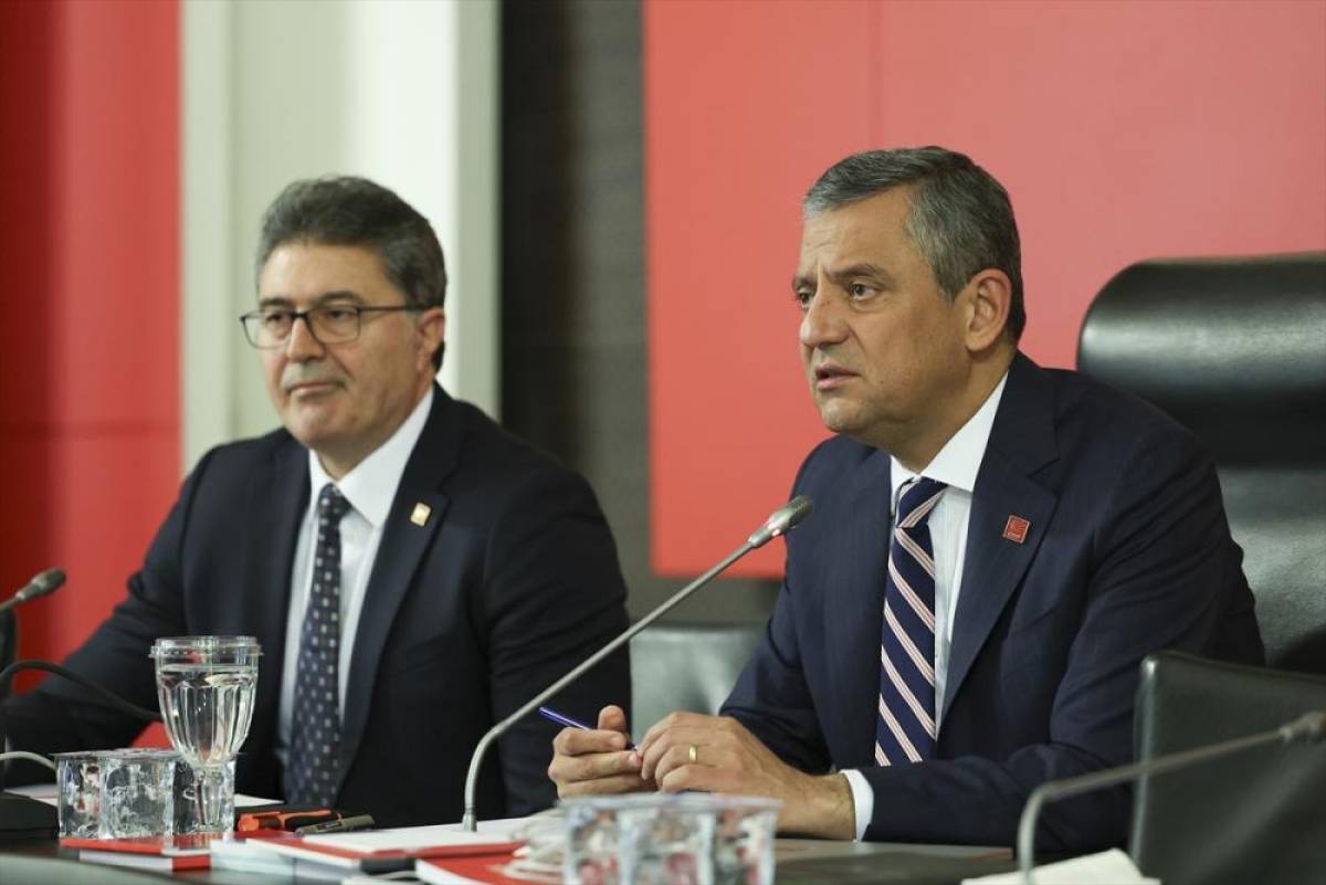 CHP'de İl Başkanları Toplantısı yapıldı