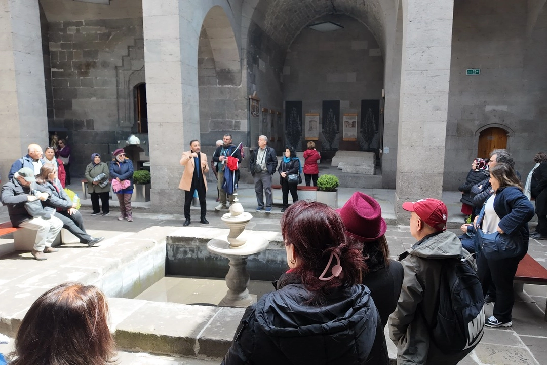 Sel&ccedil;uklu Uygarlığı ve Gevher Nesibe Tıp Tarihi M&uuml;zesi&rsquo;ne tam not