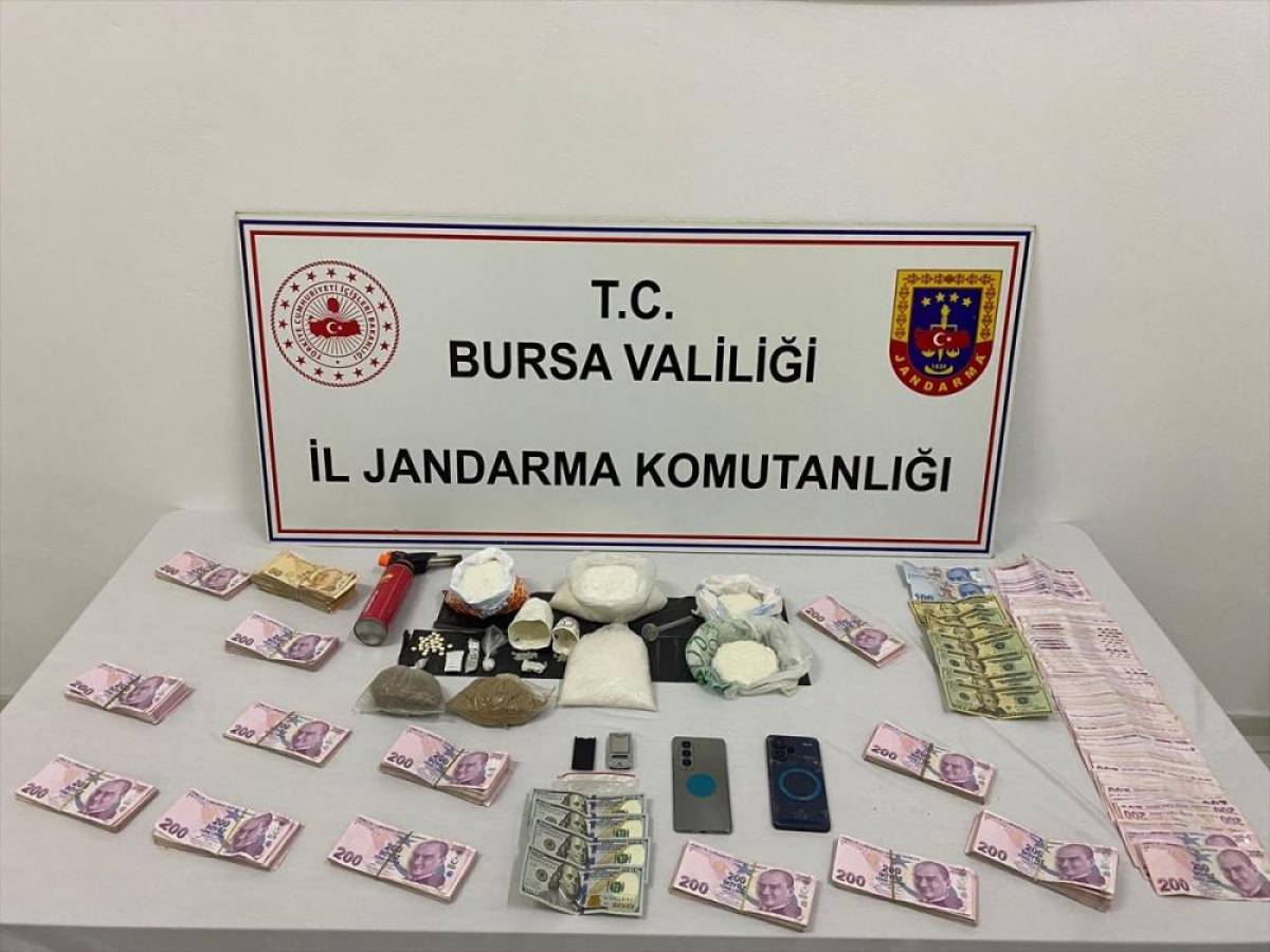 Bursa'da uyuşturucu operasyonunda 2 zanlı tutuklandı
