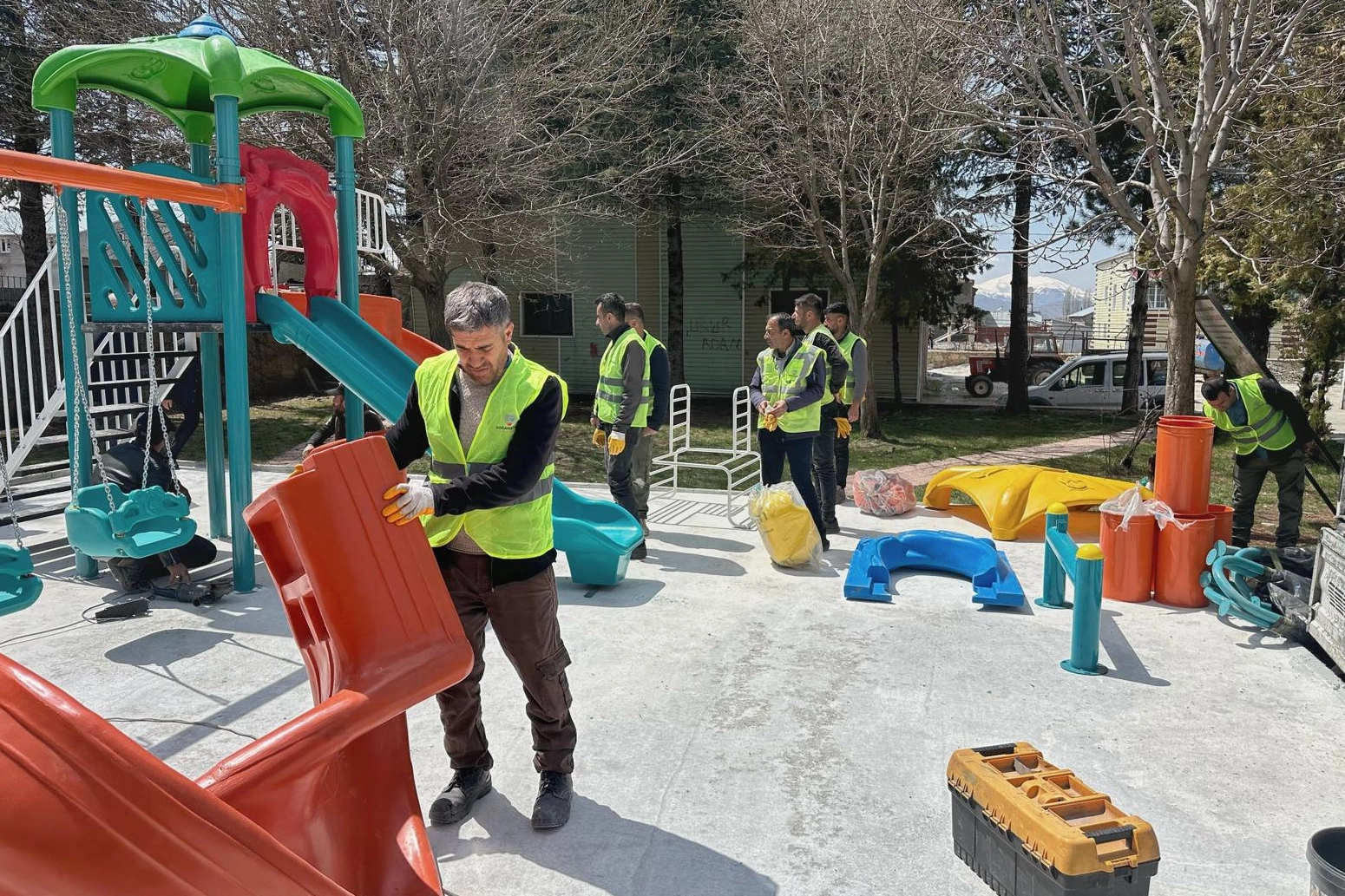 Malatya Doğanşehir&rsquo;de &ccedil;ocukların y&uuml;z&uuml; g&uuml;l&uuml;yor