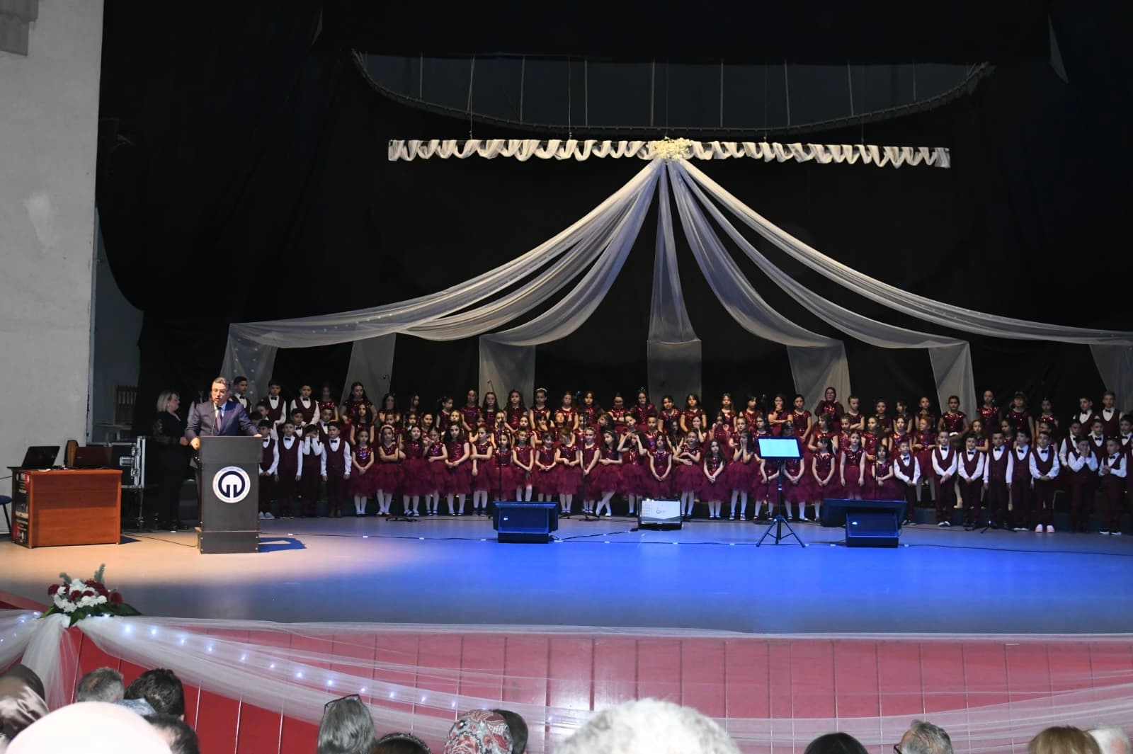 Trabzon&rsquo;da miniklerden anlamlı sosyal sorumluluk konseri