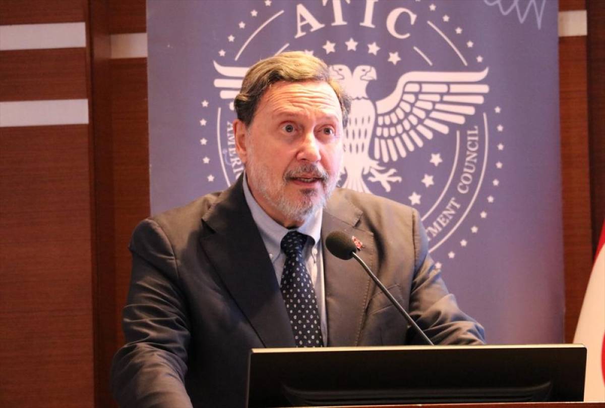 Ege'deki KOBİ'lere ABD pazarının sunduğu ticari fırsatlar anlatıldı