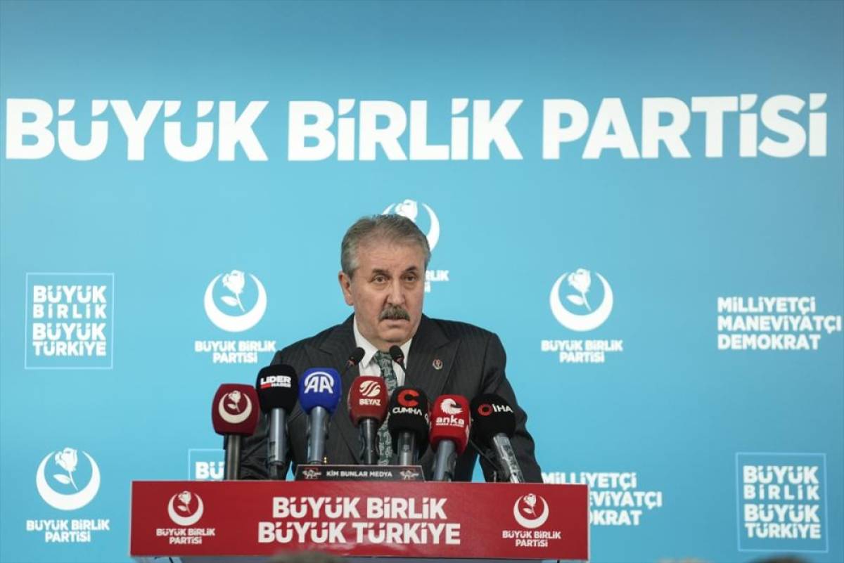 BBP Genel Başkanı Destici, basın toplantısı d&uuml;zenledi: