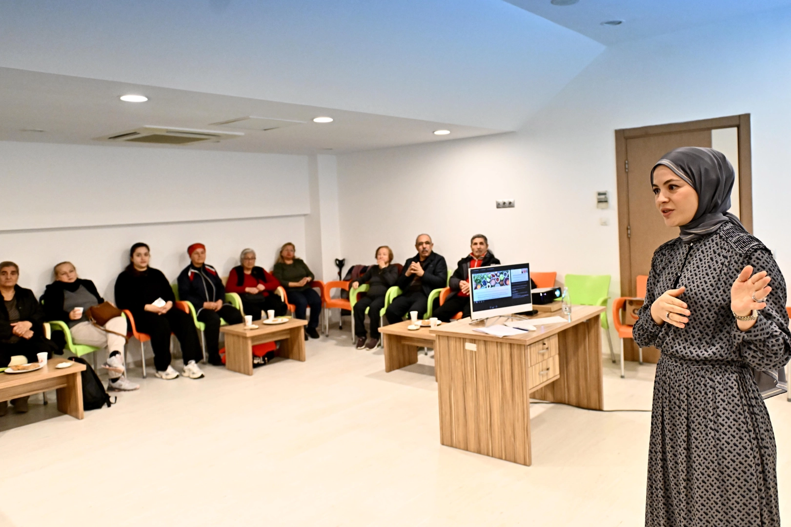 Parkinson Akademi &uuml;yelerine yaşam tarzı eğitimi