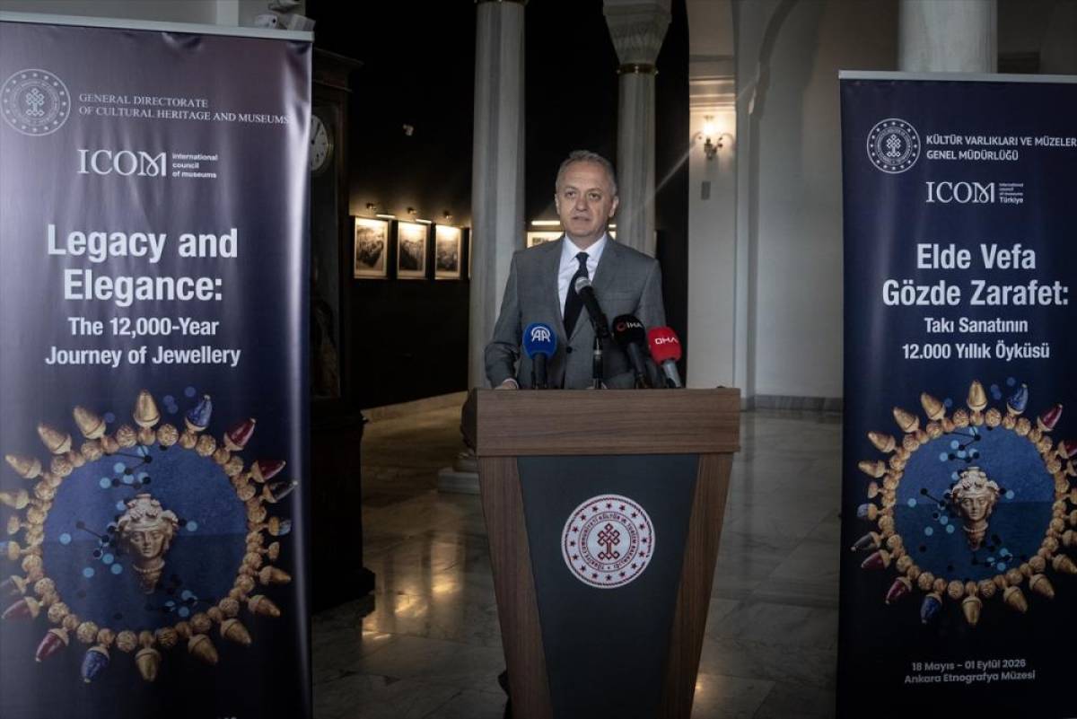 Başkentte "Elde Vefa G&ouml;zde Zarafet: Takı Sanatının 12000 Yıllık &Ouml;yk&uuml;s&uuml;" sergisi a&ccedil;ıldı